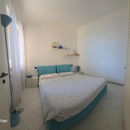 Fronte Mare Con Terrazza, E Piscina * Andora
