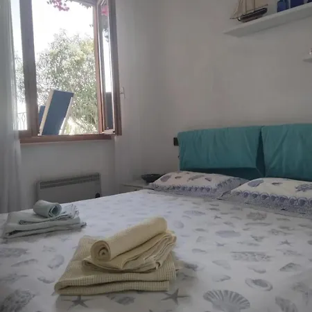 Holiday home Fronte Mare Con Terrazza, E Piscina Andora